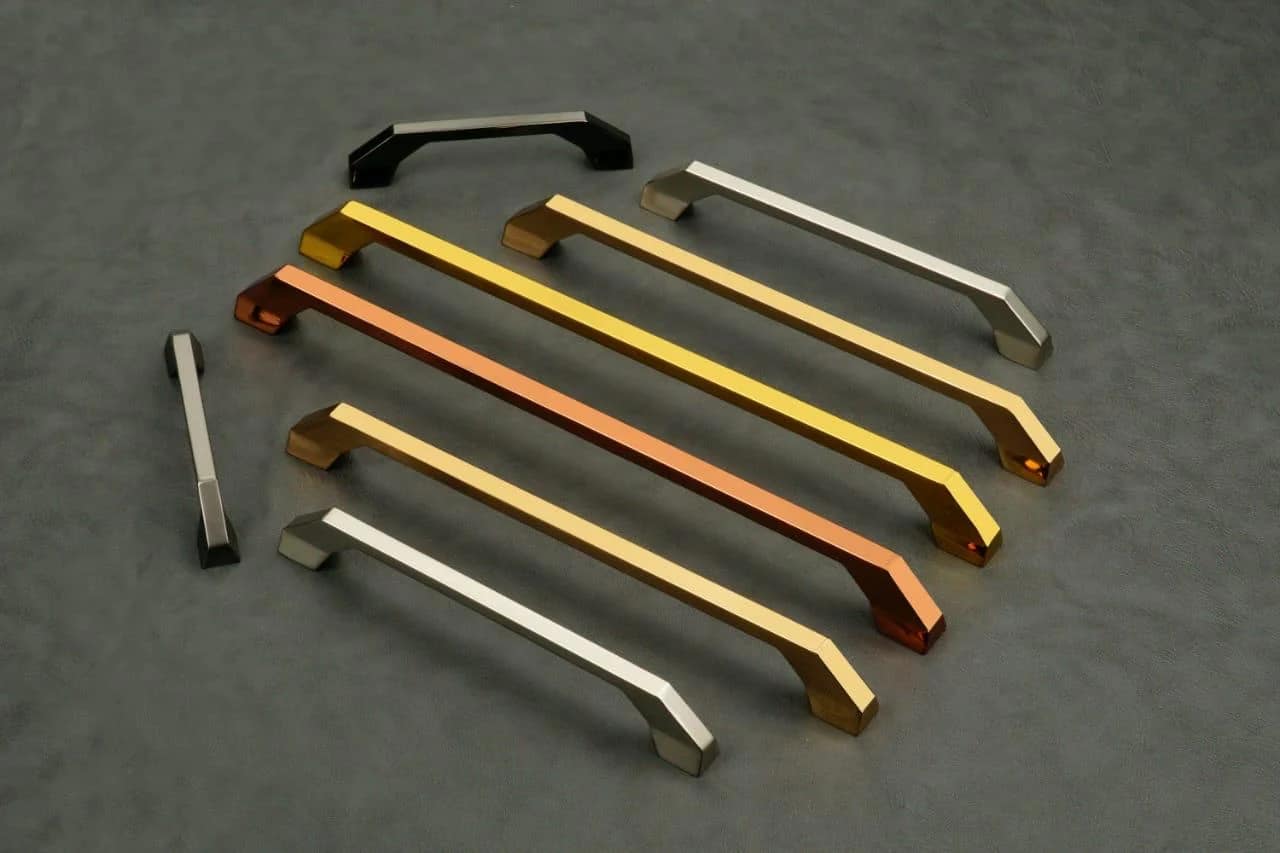 Handles H-032