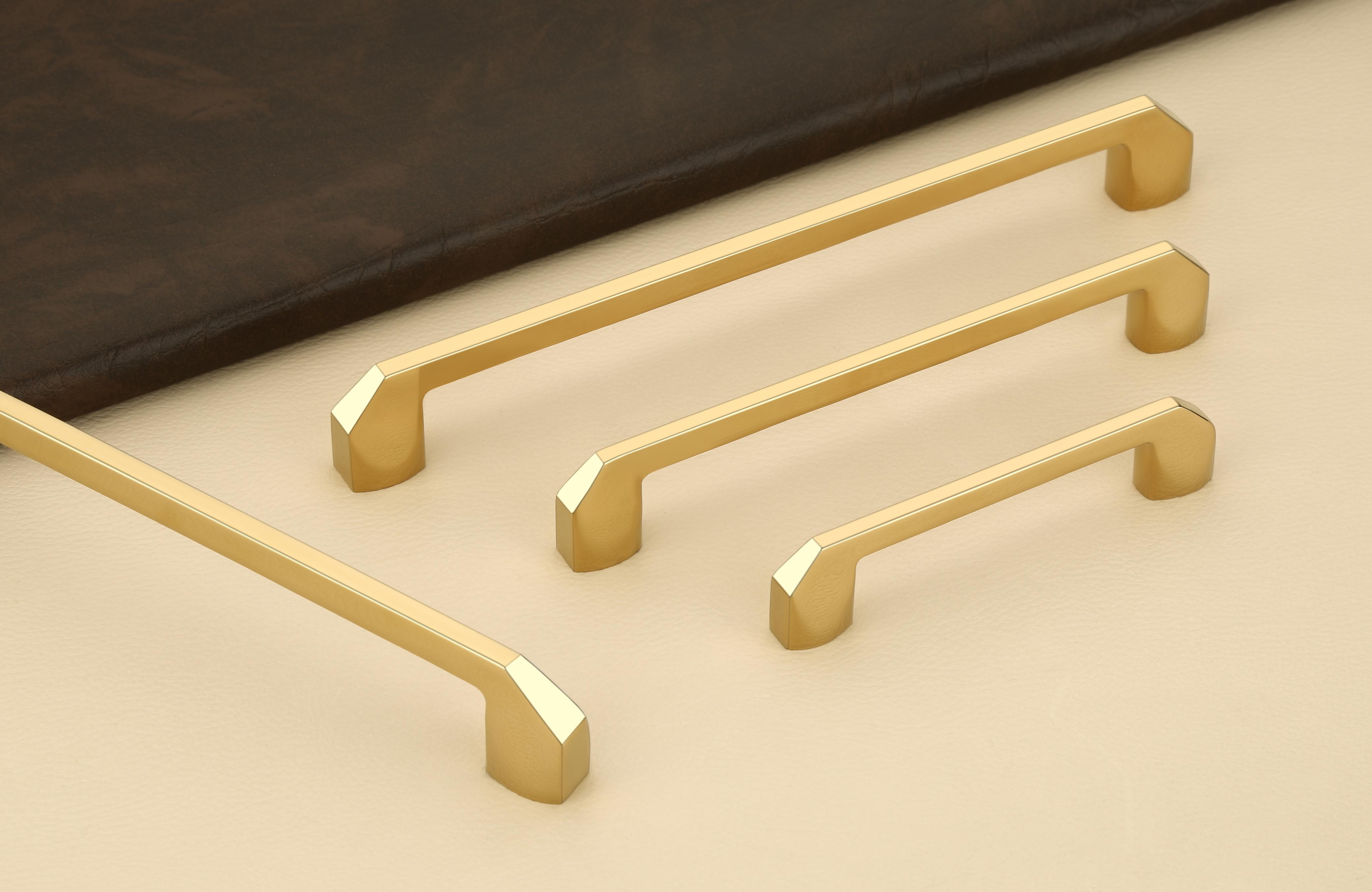 Handles H-003