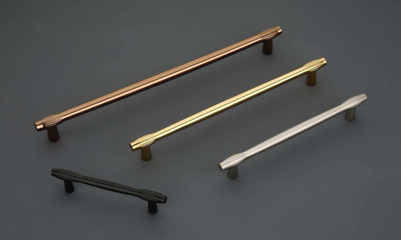 Handles H-018